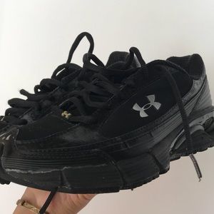 Under armour black running sneakers size 7